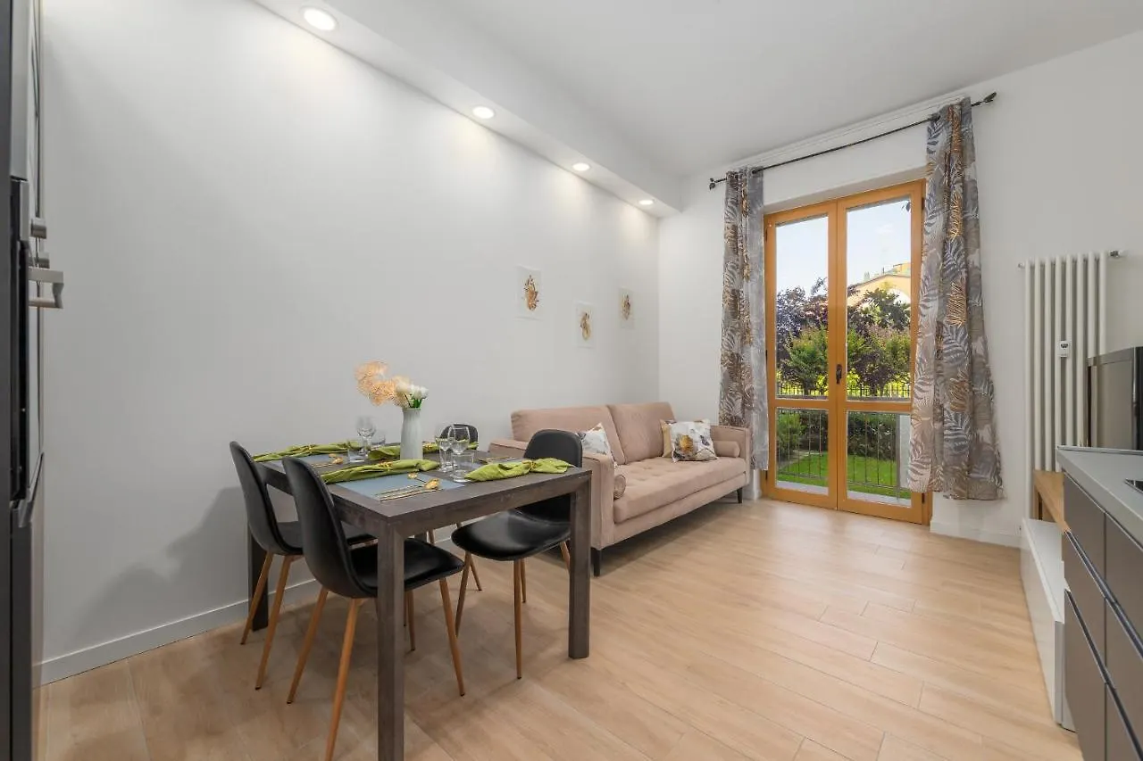 Monza Centro-Milano - Xxl Home, Family, Free Parking 0*,  Italy